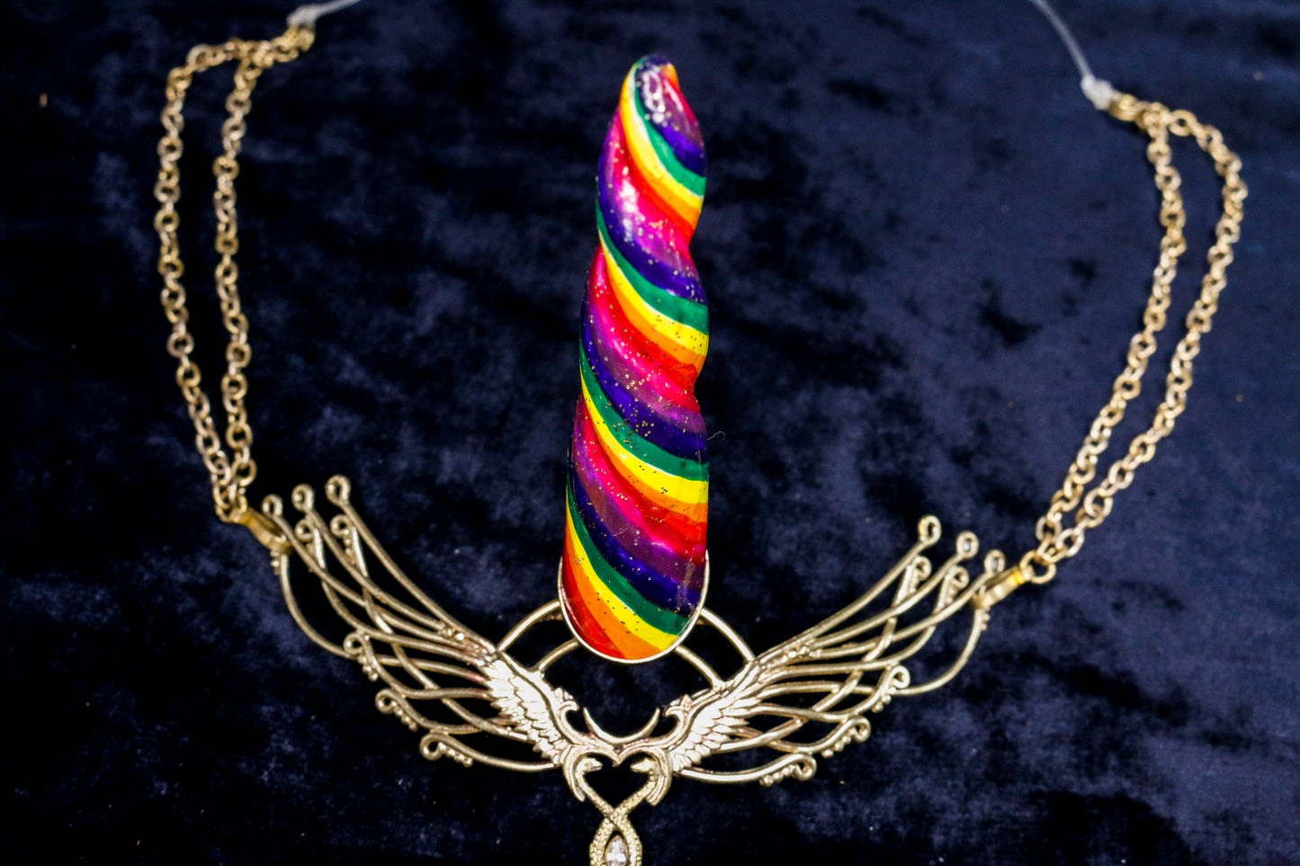 rainbow unicorn horn