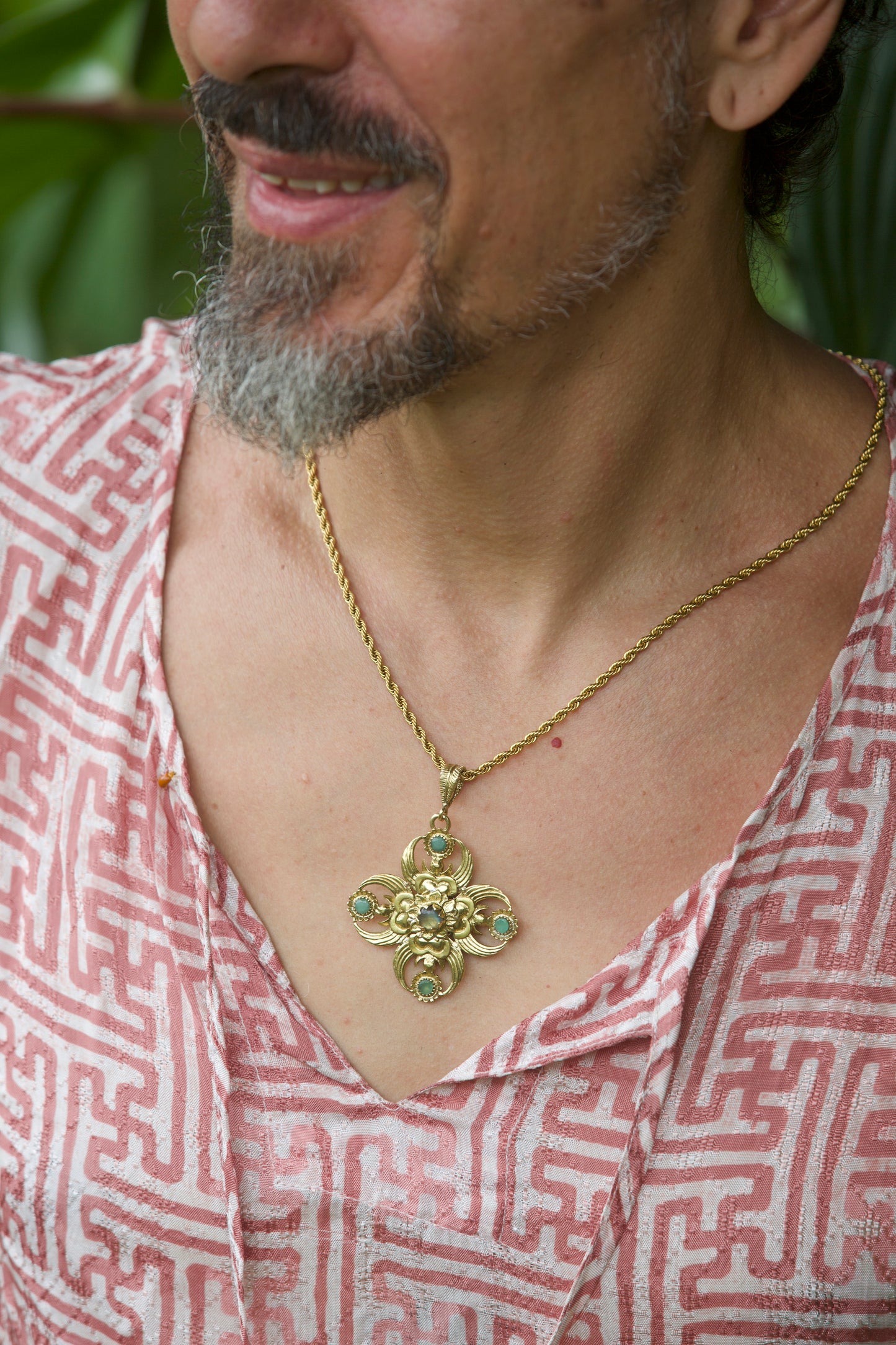 Dorje Pendant - Brass - Rainbow Moonstone