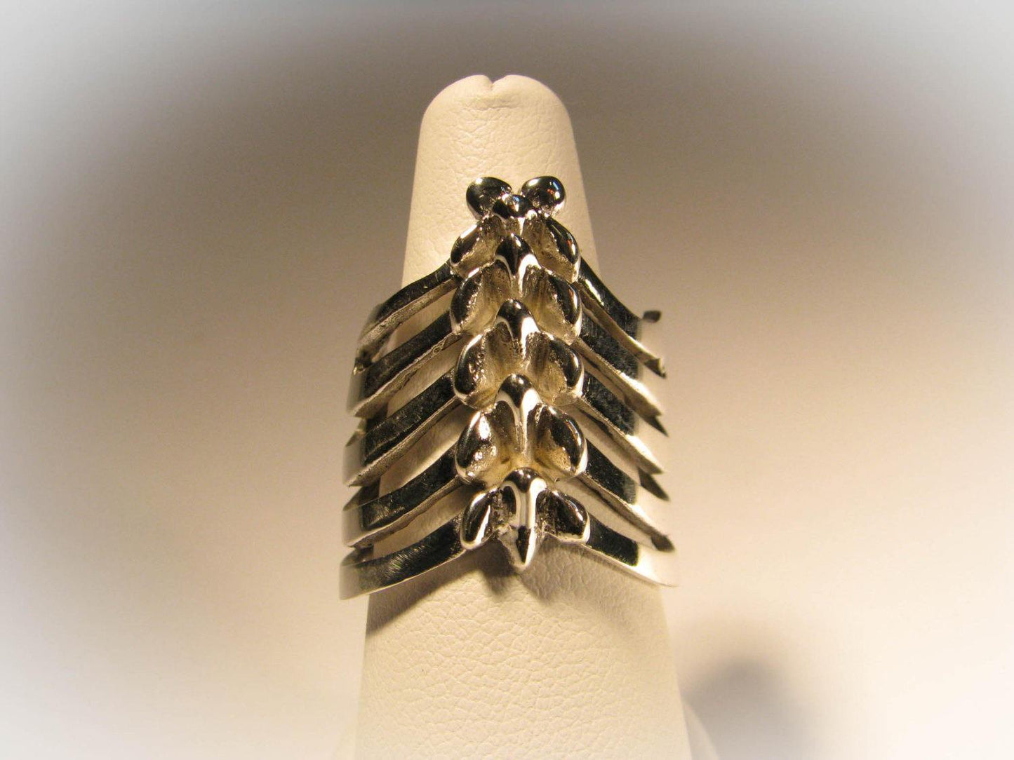 Vertebrae Ring Liquid Fire Mantra