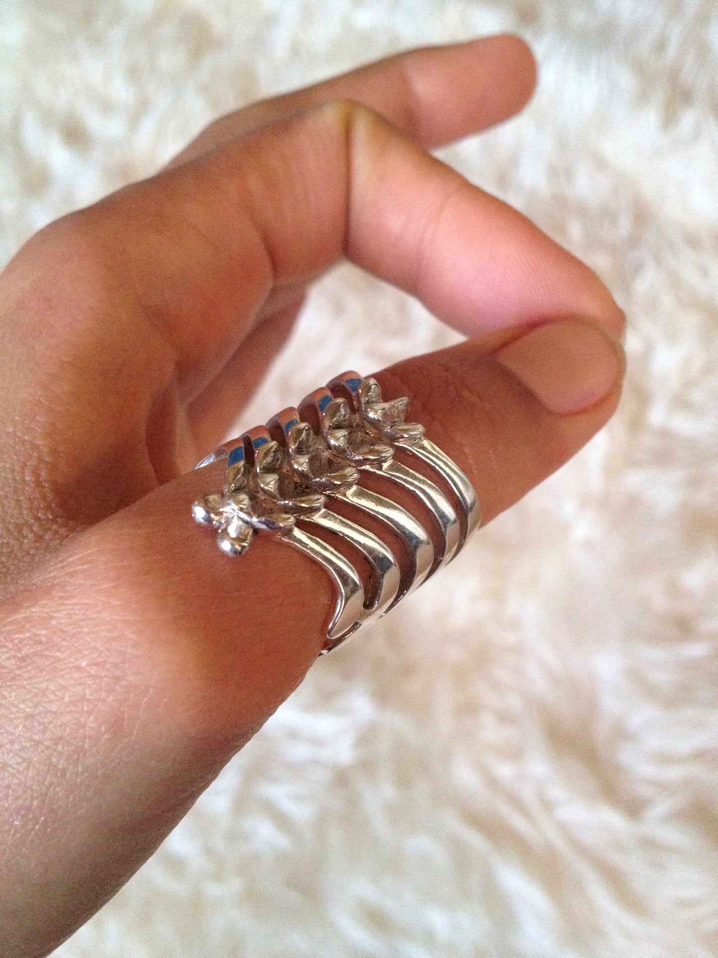 Vertebrae Ring Liquid Fire Mantra