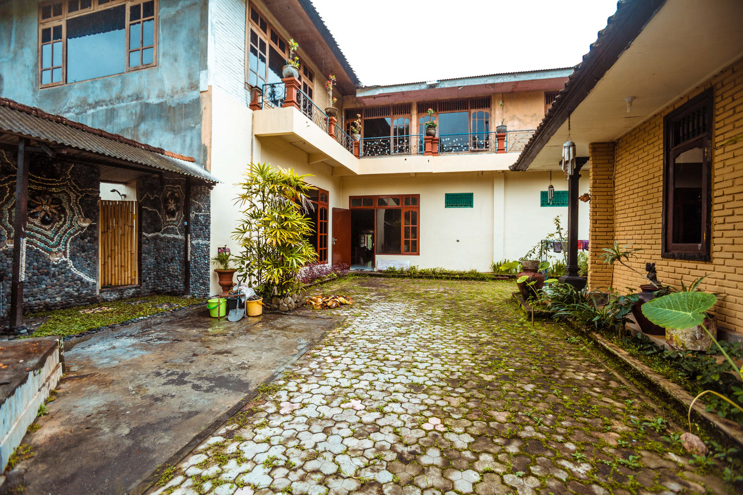 Private Bedroom - 1 Person - 1 Month - Bali Flow Temple Artist Residency