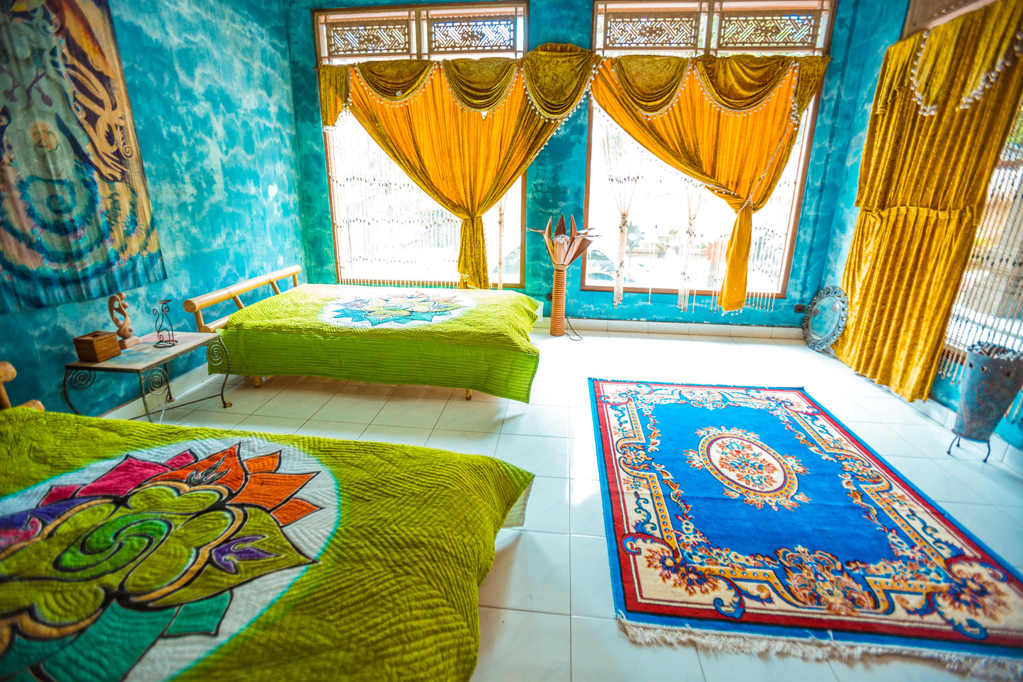 Single bed in Large shared 3 bed room - 1 Person - 1 week - Bali Flow Temple Artist Residency