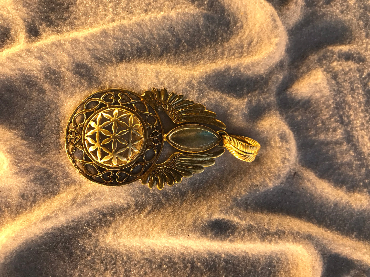 starship pendant