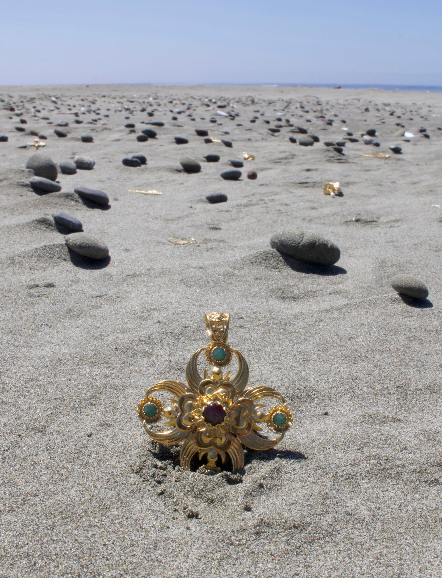 Dorje Pendant - 24K Gold Plated - Star Sapphire