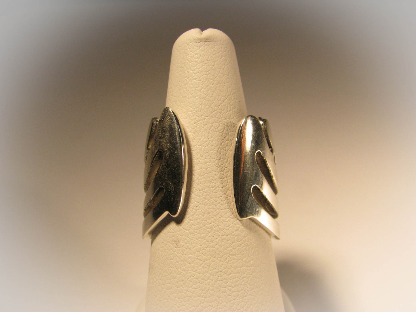 Vertebrae Ring Liquid Fire Mantra