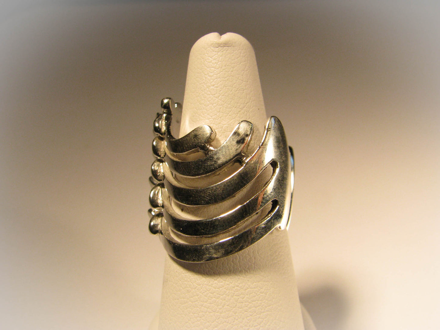 Vertebrae Ring Liquid Fire Mantra