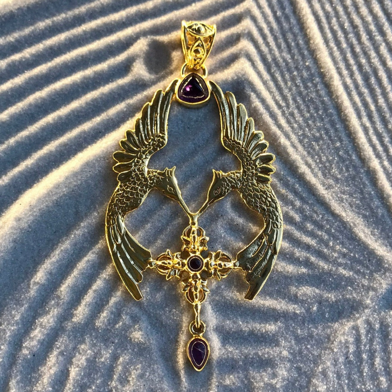 HumGaiaTri 2D Pendant
