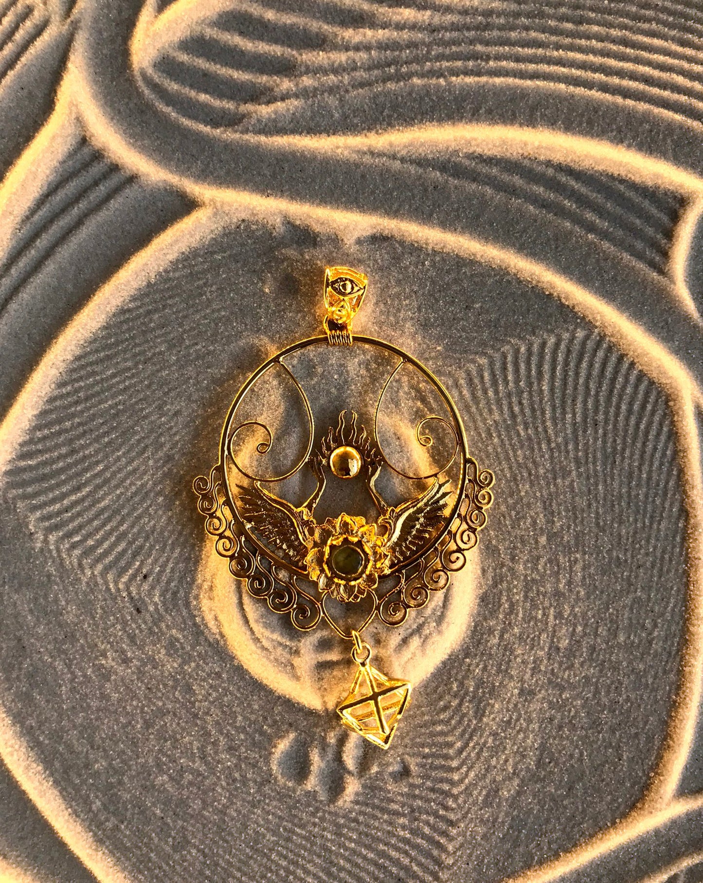 Shakti Bhakti Pendant with Star Tetrahedron - 24K Gold Plated - Labradorite