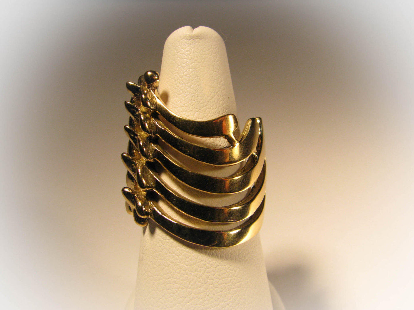 Vertebrae Ring Liquid Fire Mantra