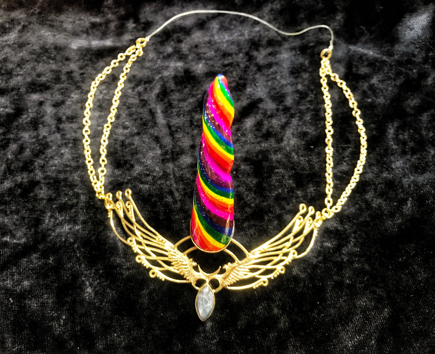 unicorn horn rainbow