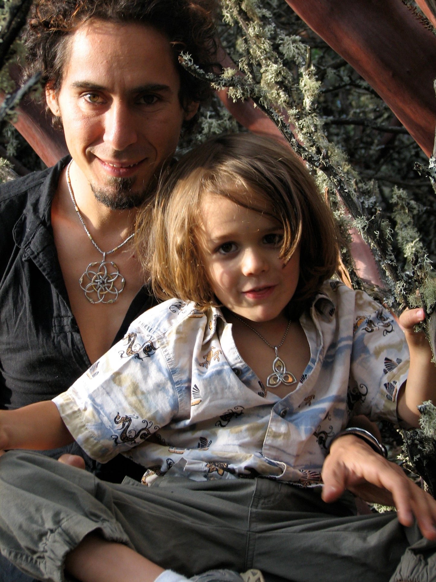 trisula pendant