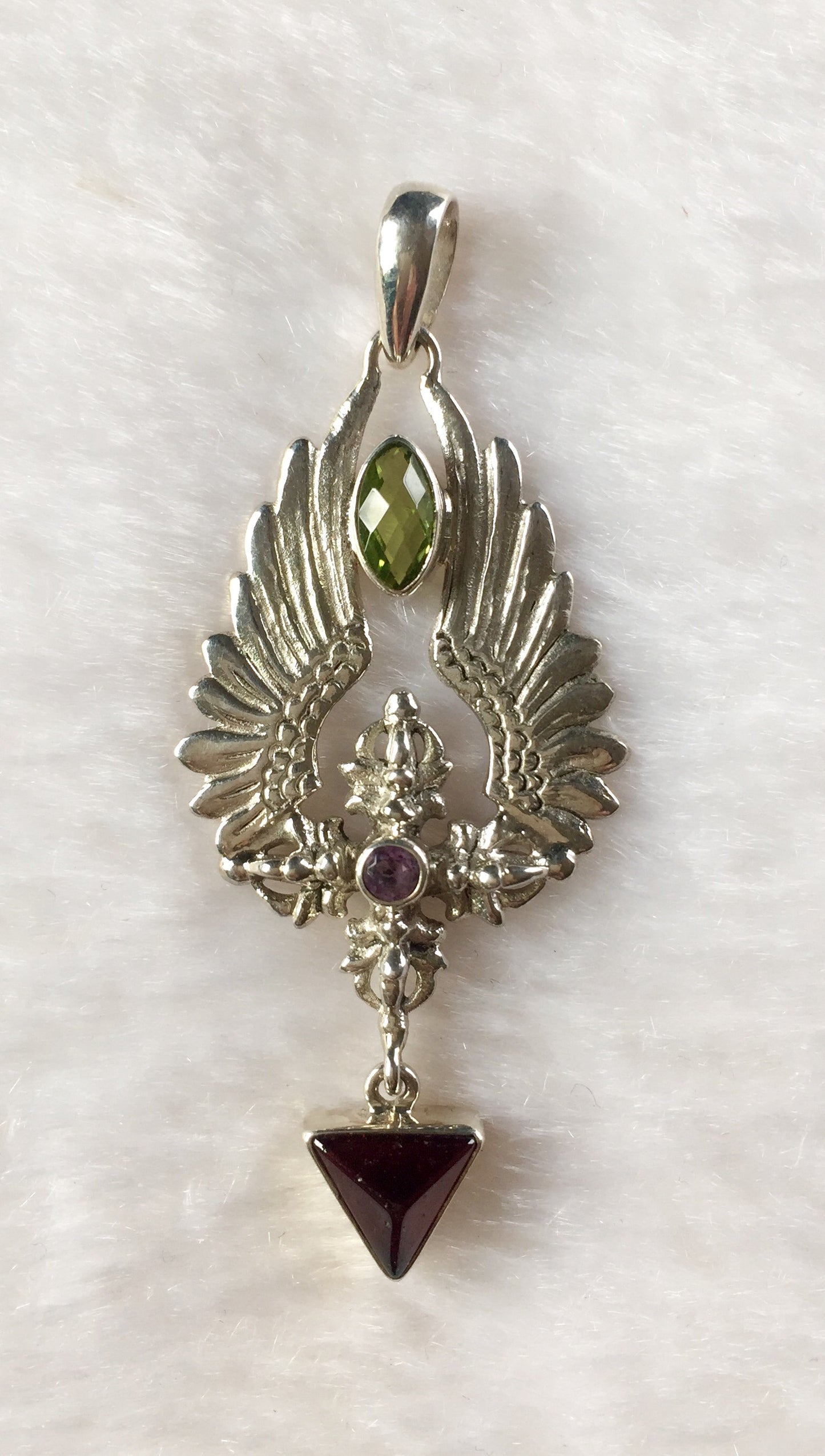 flying vajra pendant